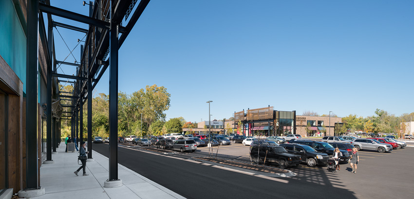 <p>Arbor Hills Retail Center</p>
                 <p>Ann Arbor, MI</p>
                 <p>BKSK Architects</p>