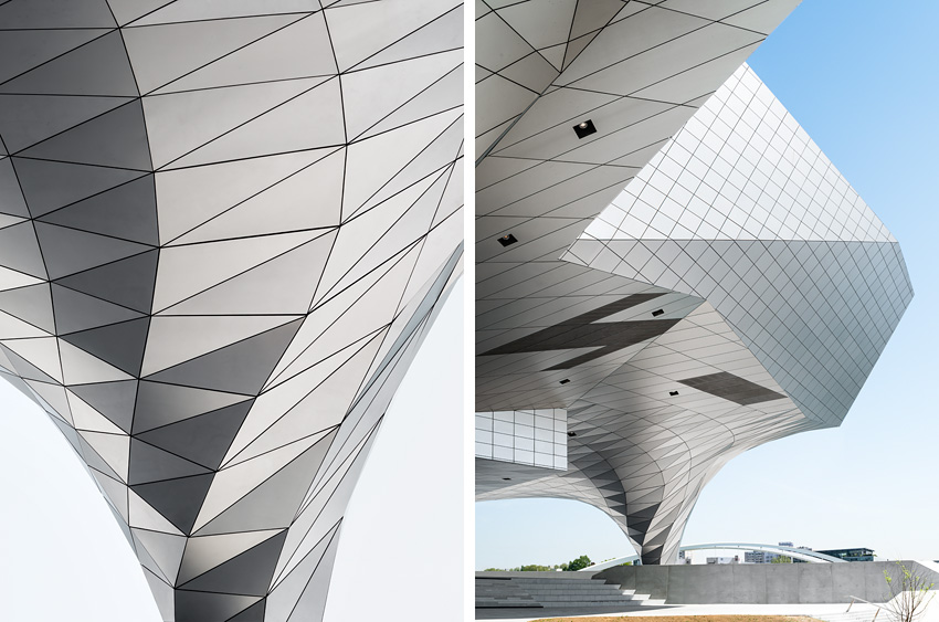 <p>Musée des Confluences</p>
                 <p>Lyon, France</p>
                 <p>Architect: Coop Himmelb(l)au</p>
