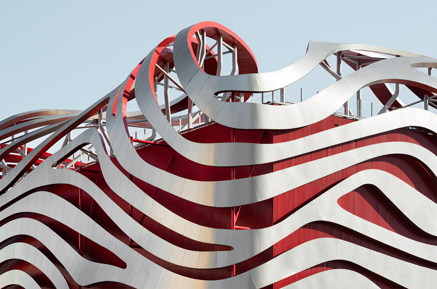 <p>Petersen Automotive Museum</p>
                 <p>Los Angeles, CA</p>
                 <p>Kohn Pedersen Fox</p>