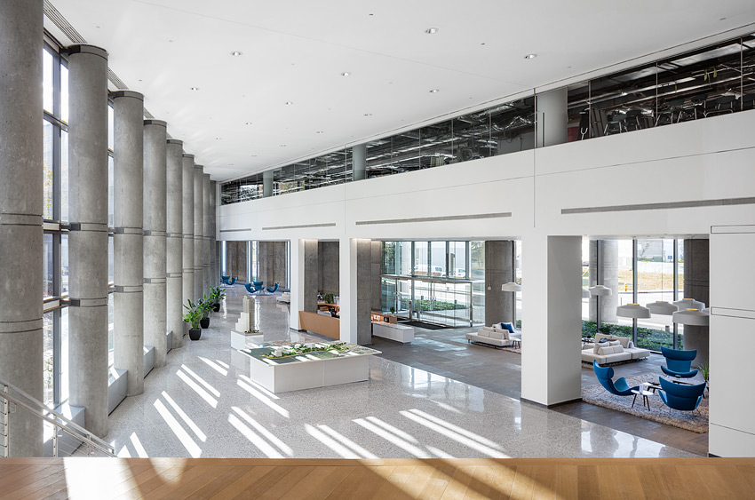 <p>Silicon Harbor</p>
                 <p>Stamford, CT</p>
                 <p>I.M. Pei, renovation: Studio V</p>
