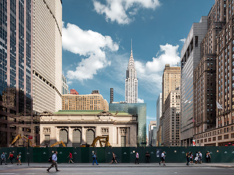 <p>Madison Avenue</p>
                 <p>New York City</p>
                 <p>August 2016</p>