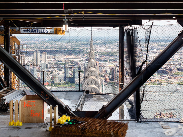 <p>55th floor</p>
                 <p>New York City</p>
                 <p>June 2019</p>