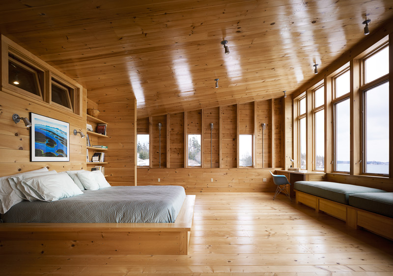 <p>Callahan-Hayes House</p>
                 <p>North Haven, ME</p>
                 <p>Architect: Christopher Campbell</p>