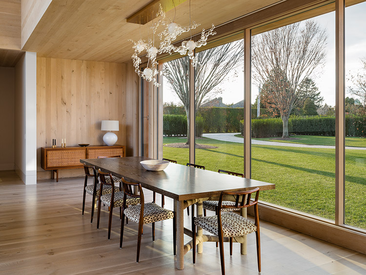 <p>Bridgehampton, NY</p>
                 <p>Architect: James Merrell</p>