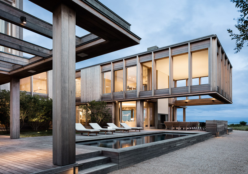 <p>Beach House</p>
                 <p>Bridgehampton, NY</p>
                 <p>Architect: James Merrell</p>
