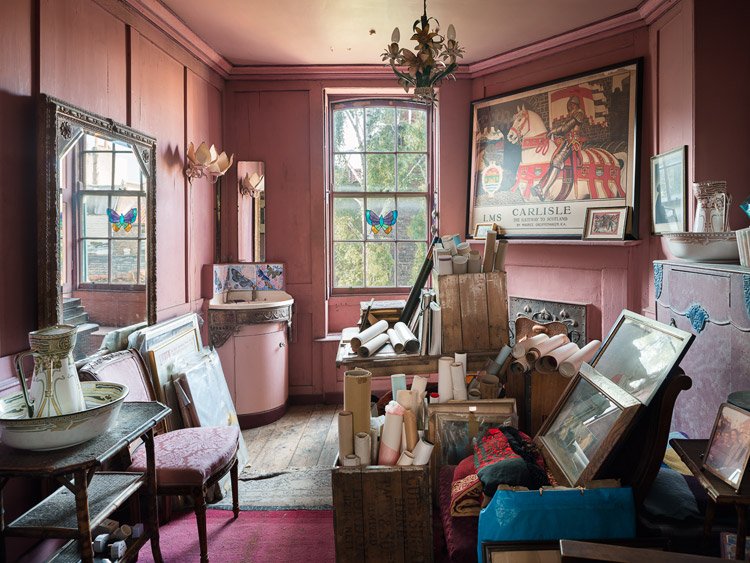 <p>Rodney Archer House</p>
                 <p>British actor's 18th century home</p>
                 <p>Spitalfields, London, UK</p>