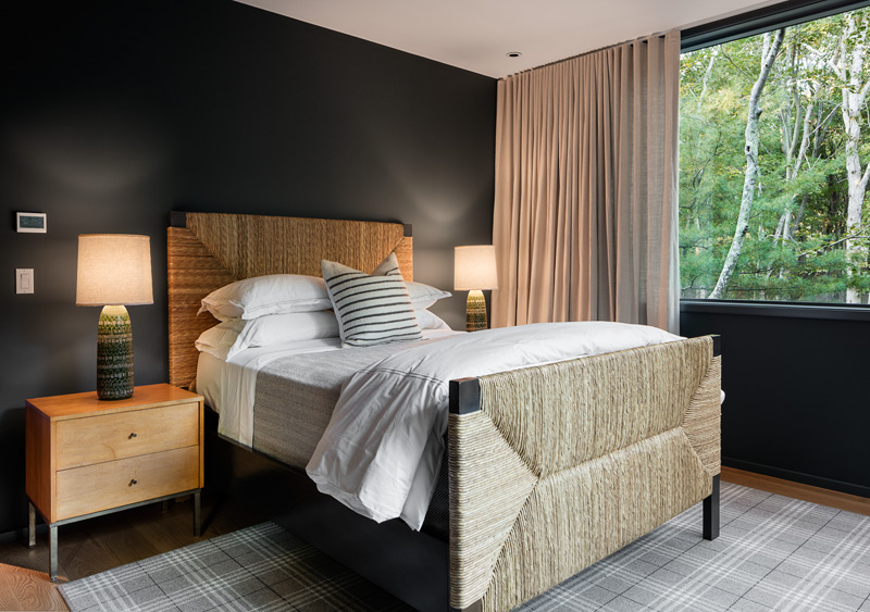 <p>Sag Harbor, NY</p>
                 <p>Architect: Steve Yang</p>