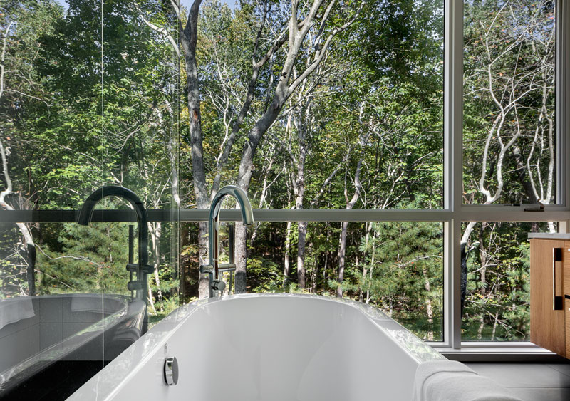 <p>Sag Harbor, NY</p>
                 <p>Architect: Steve Yang</p>